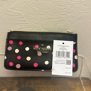 A Wallet with beautiful colors